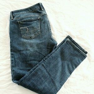 12 short American Eagle skinny stretch jeans.